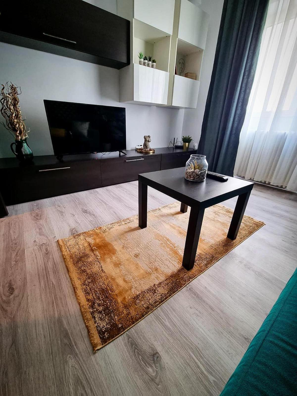 Central Old Town Apartment Bukares Bagian luar foto